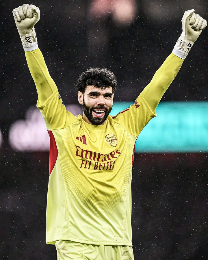 DAVID RAYA MATCHES GOLDEN GLOVE CLEAN SHEET RECORD IN PREMIER LEAGUE.