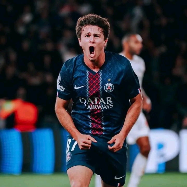 JOAO NEVES EXTENDS PSG CONTRACT UNTIL 2030.