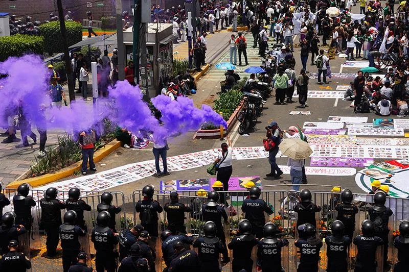Mexico World Cup Opening Marred by Protest Violence and Police Clashes