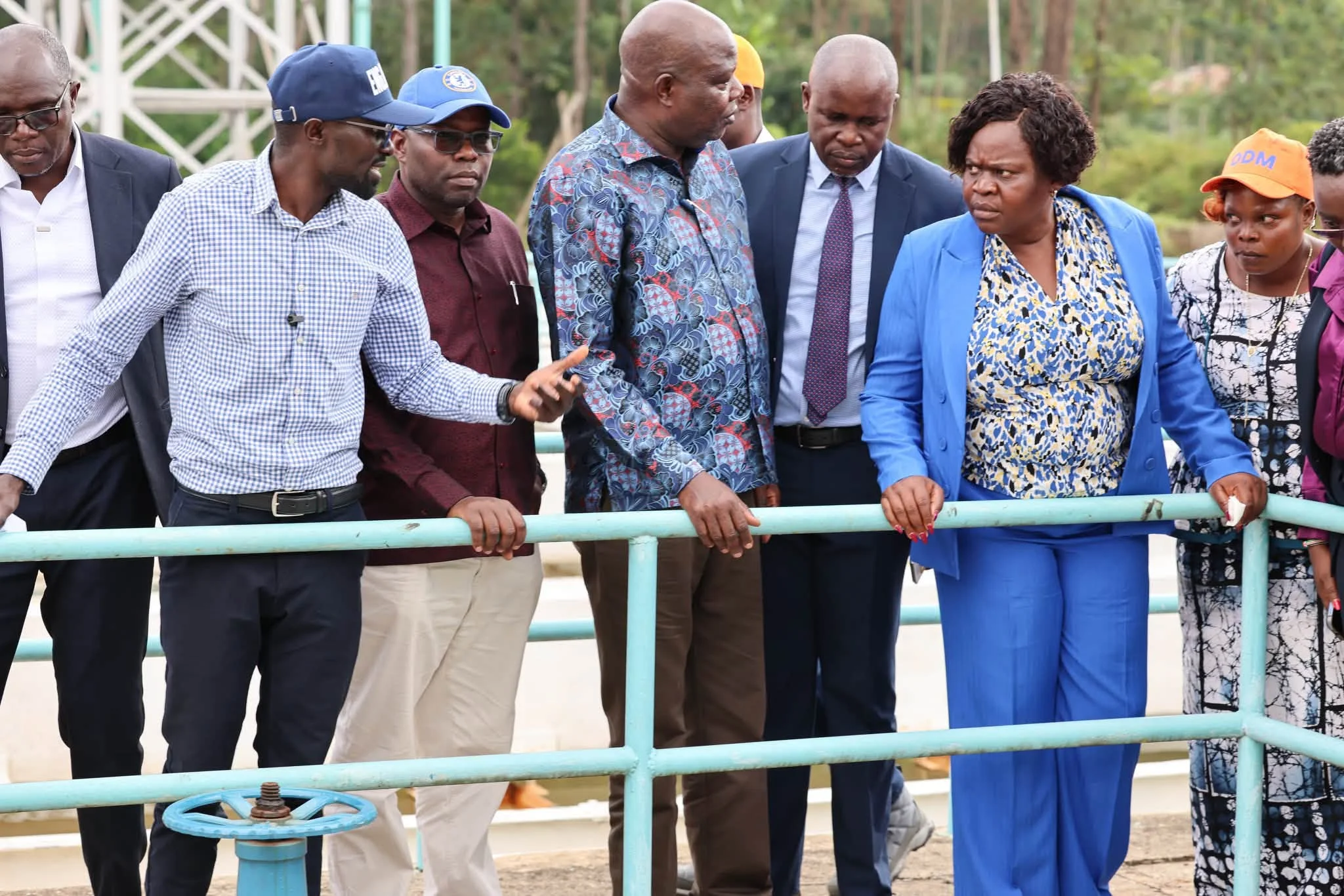 Kenyan Water CS Eric Mugaa Challenges Norms with Honest Inspection at Oyugis Water Project