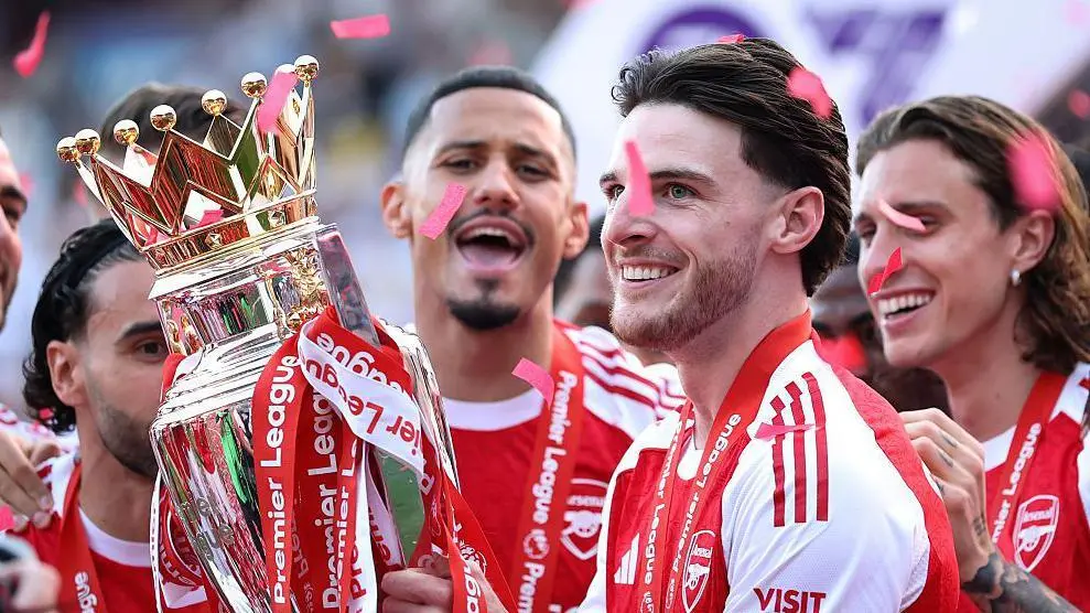 Arsenal Poised to Retain Premier League Title as Season Kicks Off