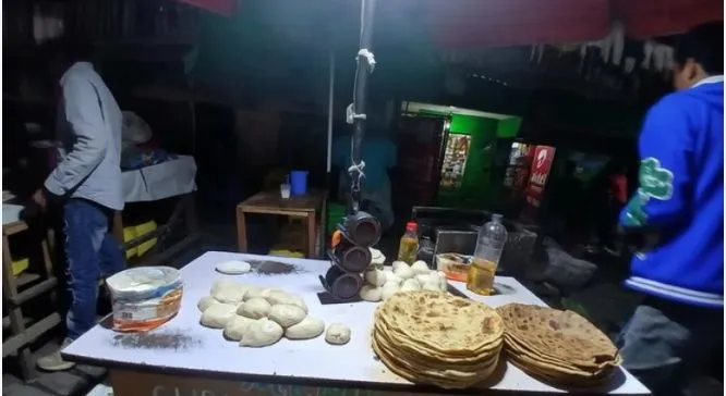 RISING COSTS AND UNEMPLOYMENT PUSH NAIROBI YOUTH INTO CHAPATI VENDING AS SURVIVAL STRATEGY.