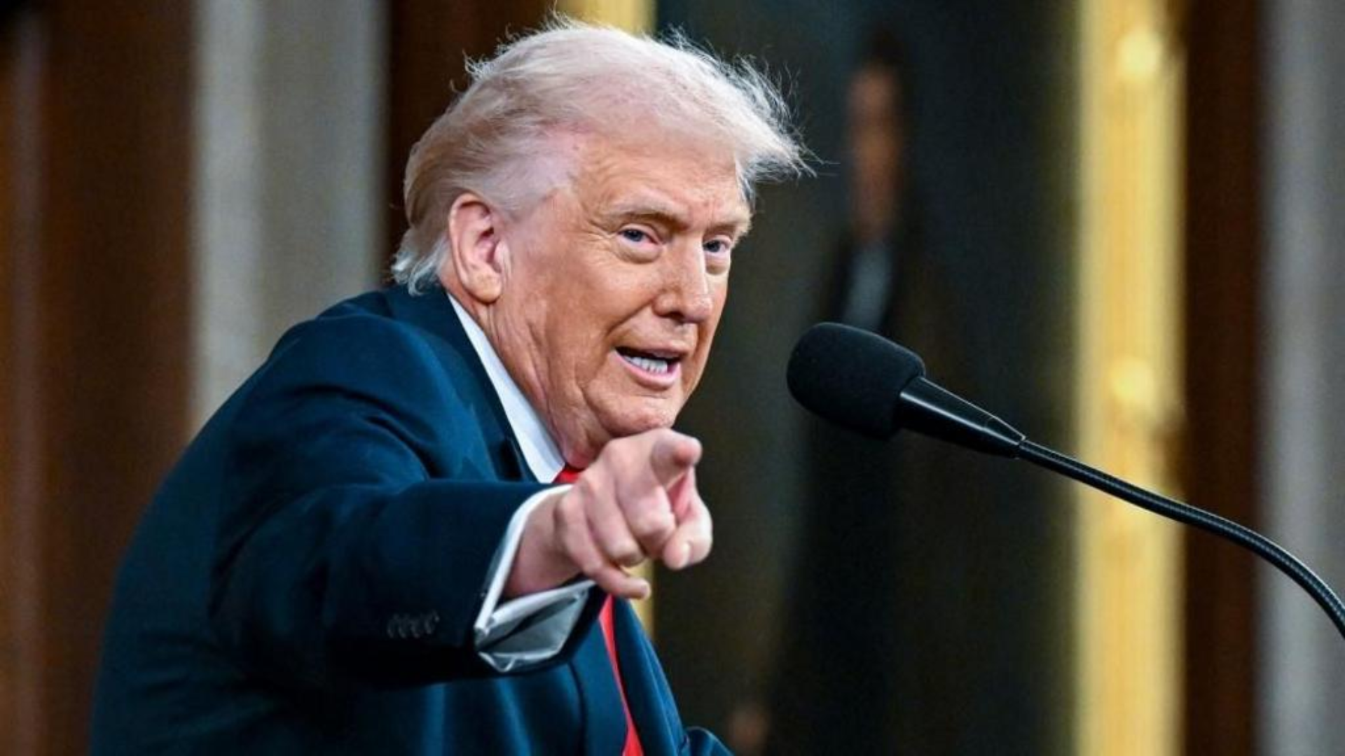 Trump’s 107-Minute State of the Union Hails Economic Revival, Vows War on Fraud