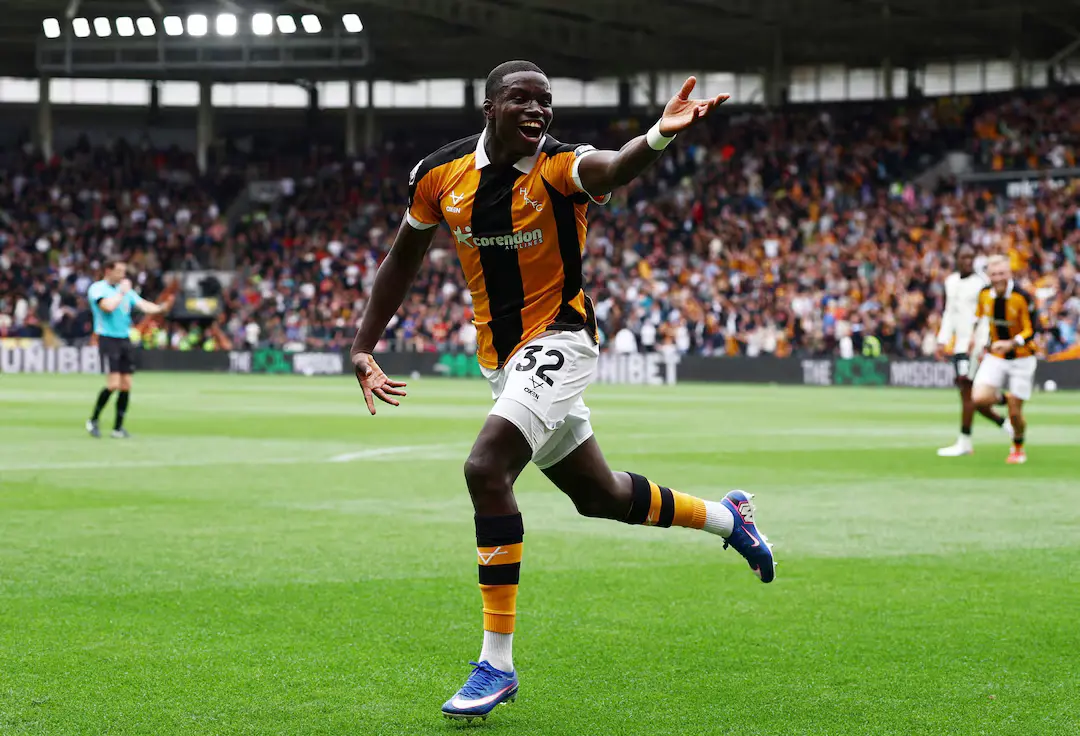 Hull City Stuns Manchester United 2-0 in Premier League Opener