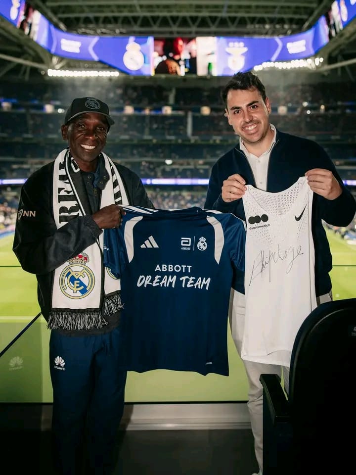 🇪🇸 Kenyan Marathon Legend Eliud Kipchoge Visits Santiago Bernabéu Stadium During Madrid Stay