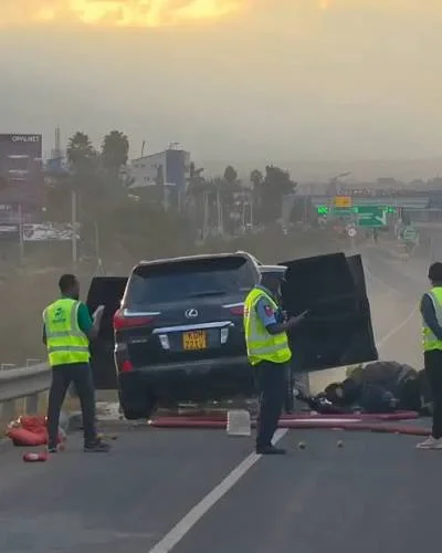 Female Driver Safely Escapes as Lexus LX570 Catches Fire on Nairobi Expressway